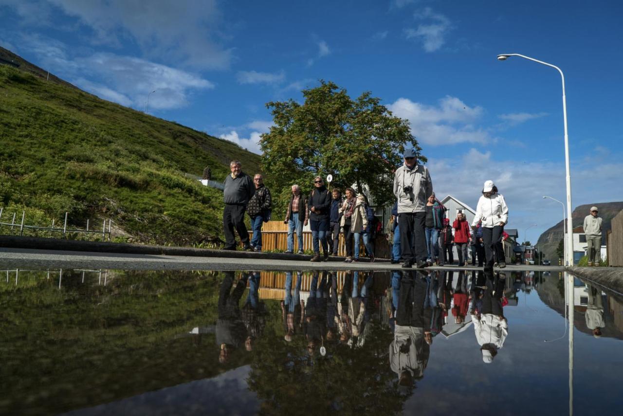 Fisherman Guesthouse Sudureyri Eksteriør billede